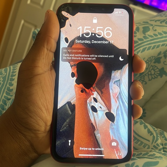 iPhone XR (Unlocked) - Picture 3 of 5